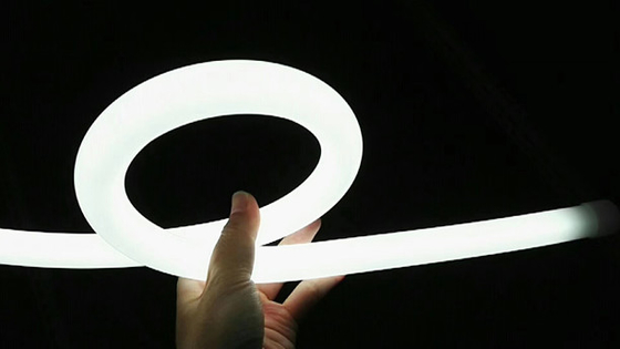 Гибкий трубопровод IP67 водоустойчивое 6000k СИД RGB 360 градусов гибкий неоновый
